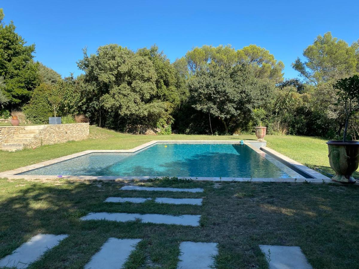 Charmant Mazet Nîmes Buitenkant foto